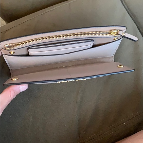 MK wallet with card holder - Picture 2 of 6